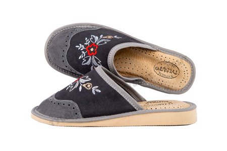 Kapcie damskie zakryte A-549