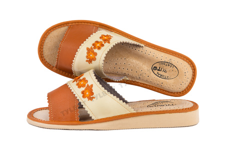 Kapcie damskie odkryte A-422