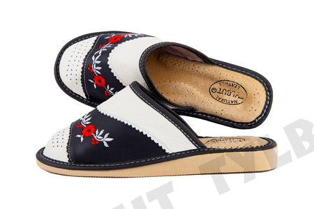 Kapcie damskie zakryte A-542